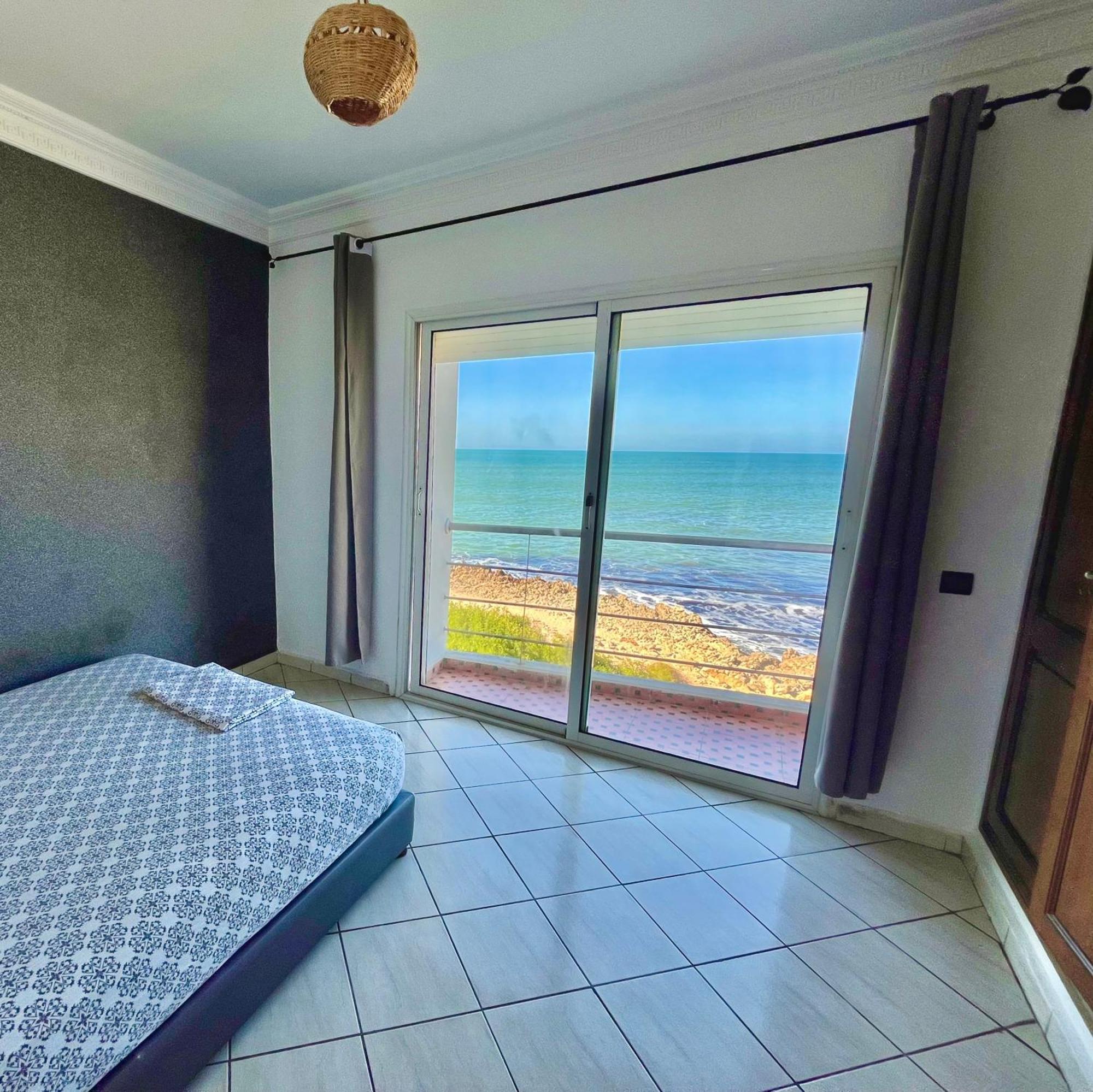 Splendid Beachfront Villa In Sidi Bouzid Beach With Pool Douar Ourlali Экстерьер фото